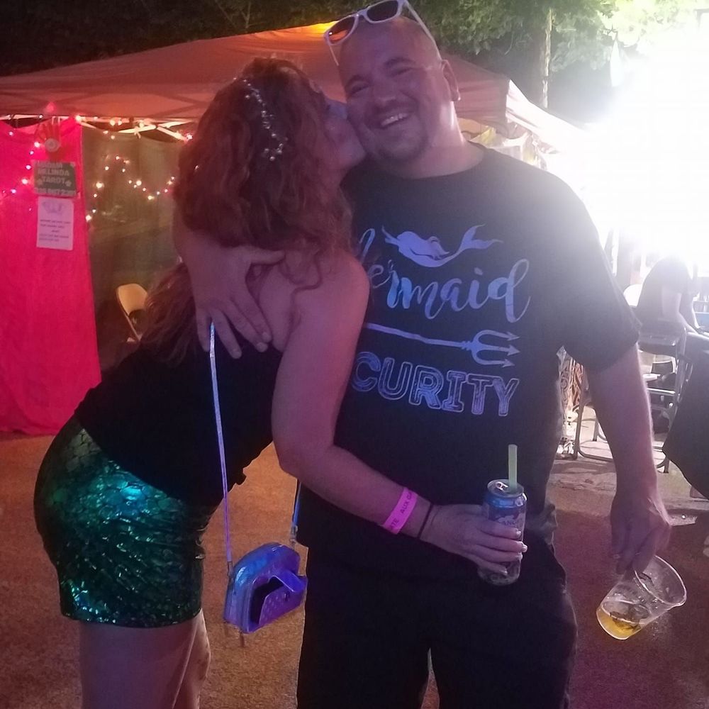 Meet your Posher, Chuckand